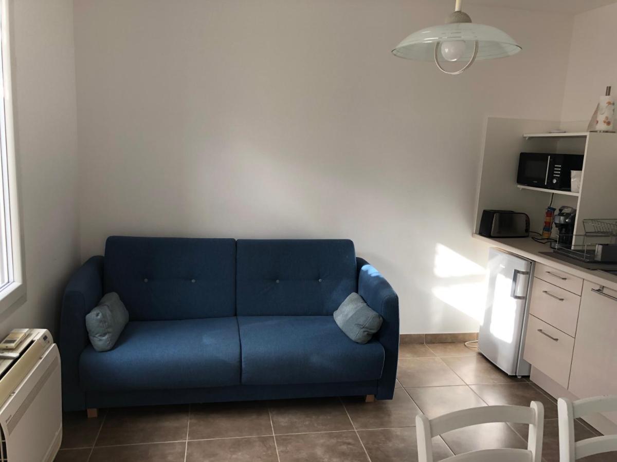 Apartamento Aux 3 Domaines T2 Avec Terrasse Hyères Exterior foto