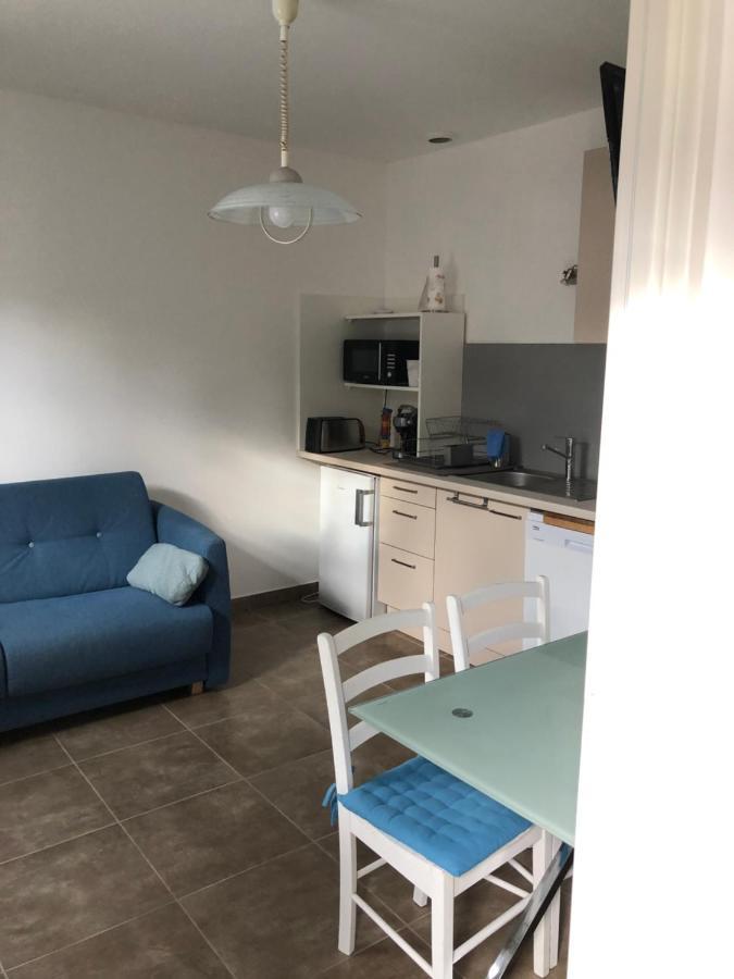 Apartamento Aux 3 Domaines T2 Avec Terrasse Hyères Exterior foto